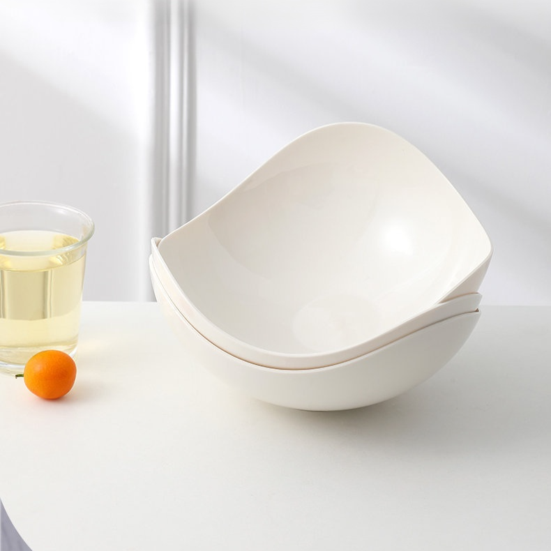 Plato de frutas minimalista y moderno