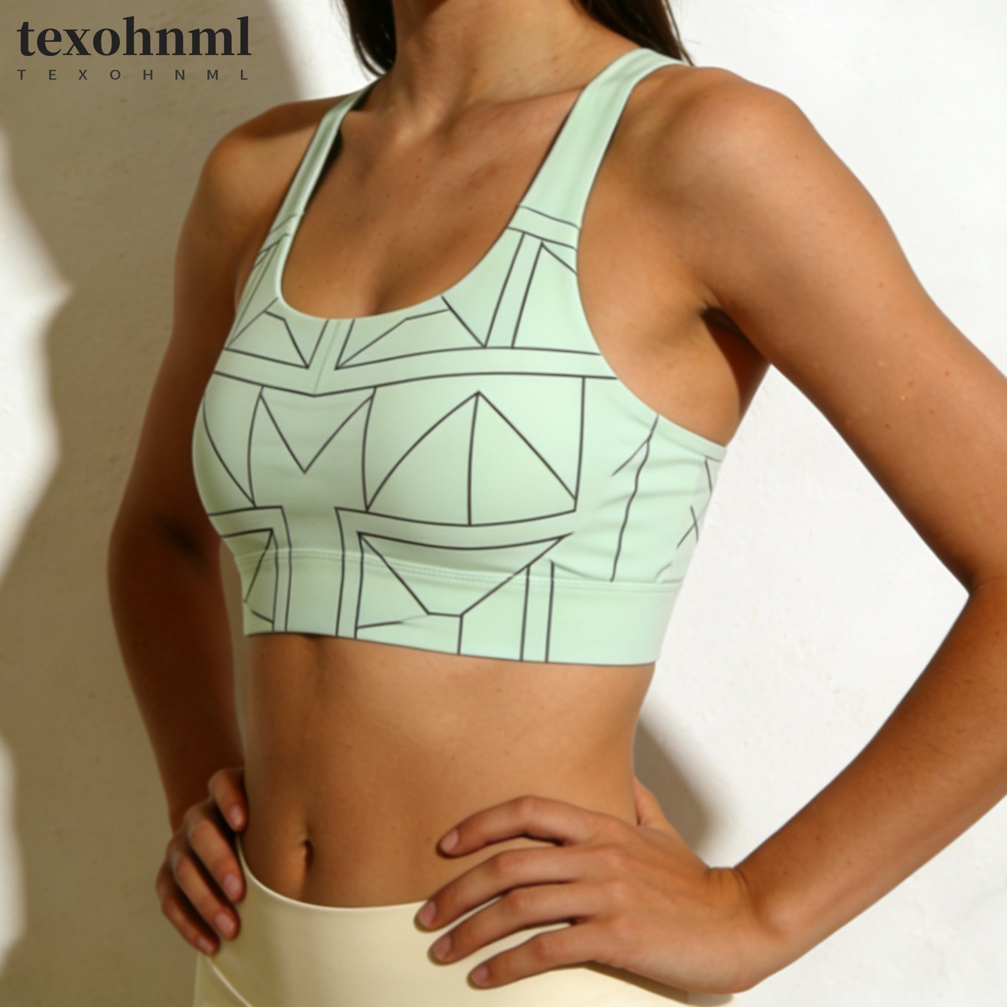 快適なフィット感の幾何学スポーツブラ