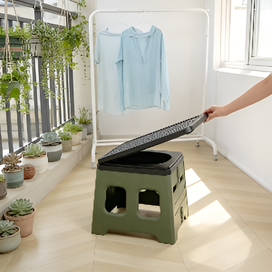 Outdoor travel folding toilet