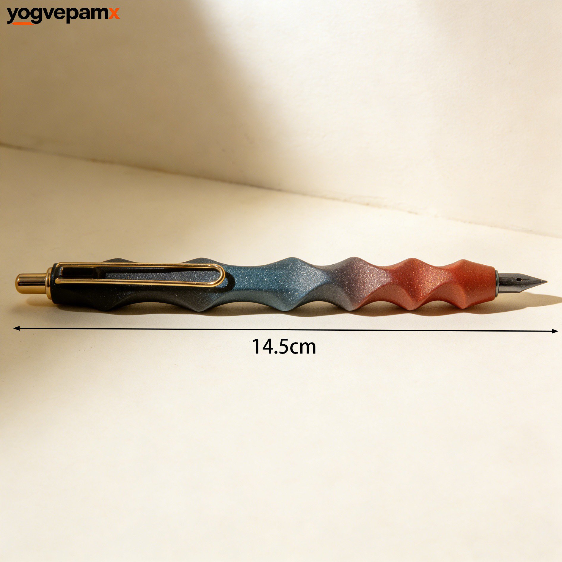 ปากกาหมึกซึมโลหะเขียนลื่น