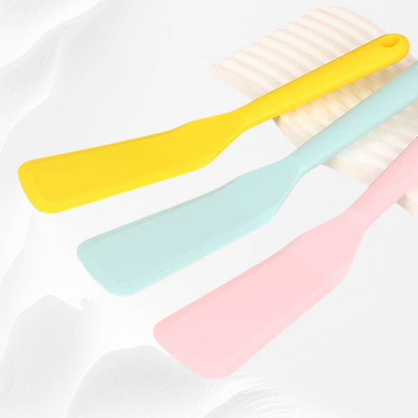 Espátula de silicona especial para sartenes antiadherentes