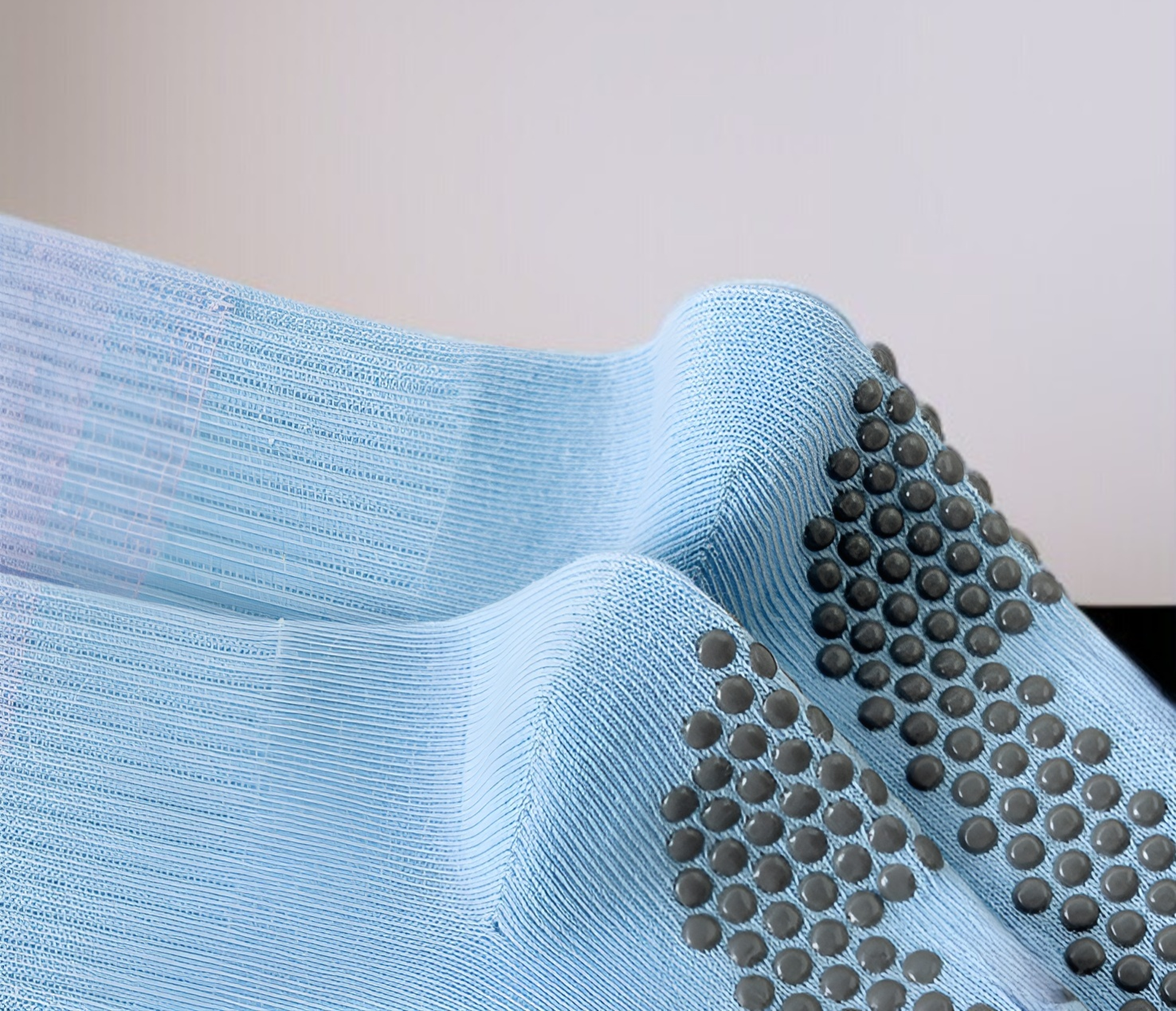 다양한 그라데이션 색상의 요가 양말