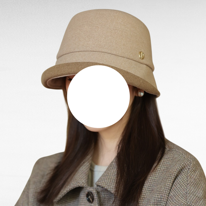 고급 소재 사용으로 피부에 자극 없이 부드럽게 착용 가능하며, 내구성이 좋아 오랜 기간 변형 없이 사용하실 수 있습니다.