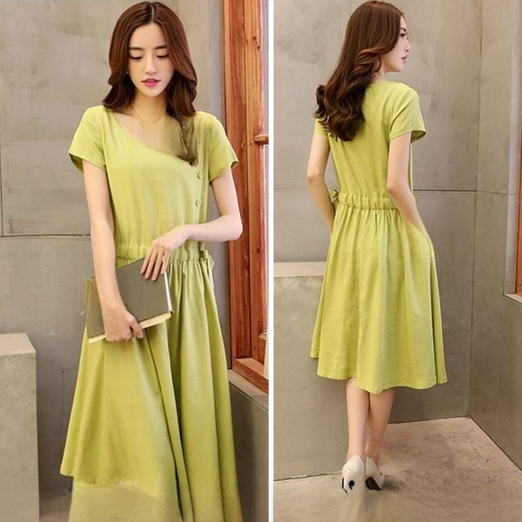 ชุดเดรสแฟชั่ใส่แล้วดูผอม