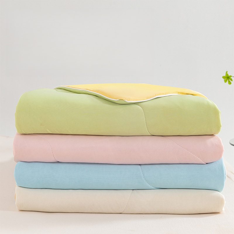 Summer cooling quilt, antibacterial water washable thin quilt