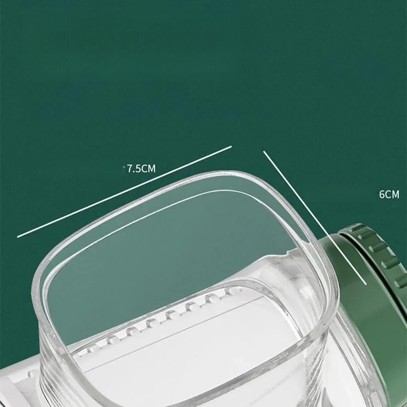 Hand-cranked vegetable cutter