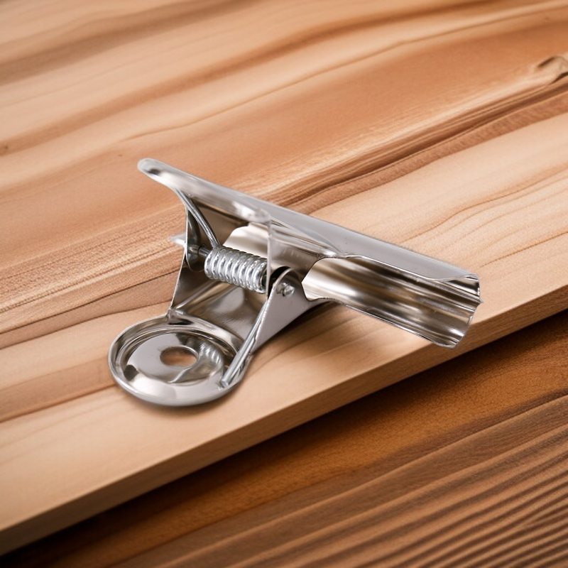 Strong binder clip securing important files