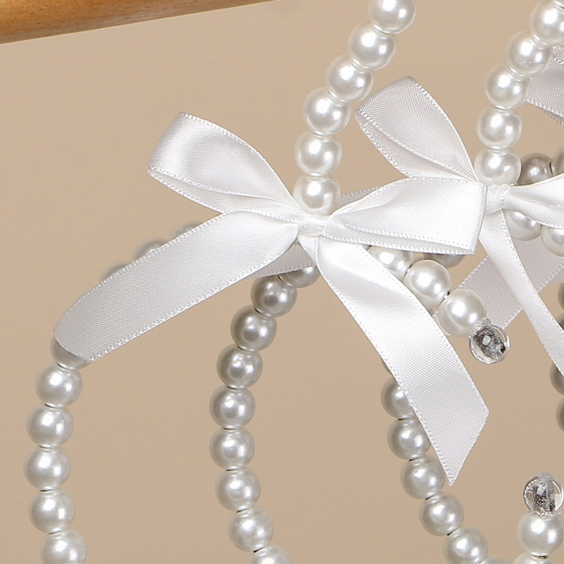 Pearl hat hook