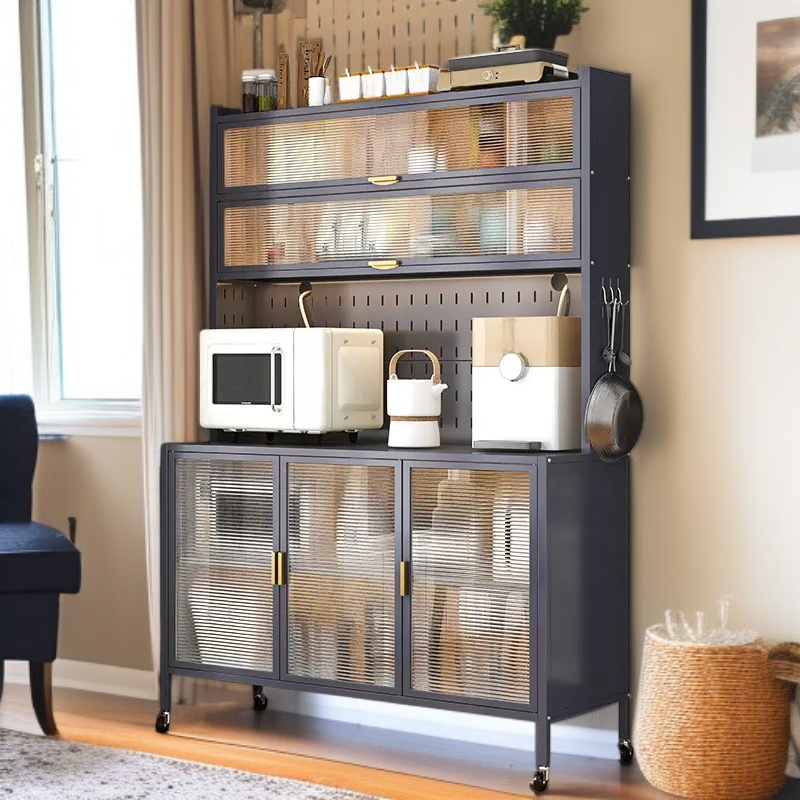 أرفف معلقة لتخزين الأدوات المنزلية