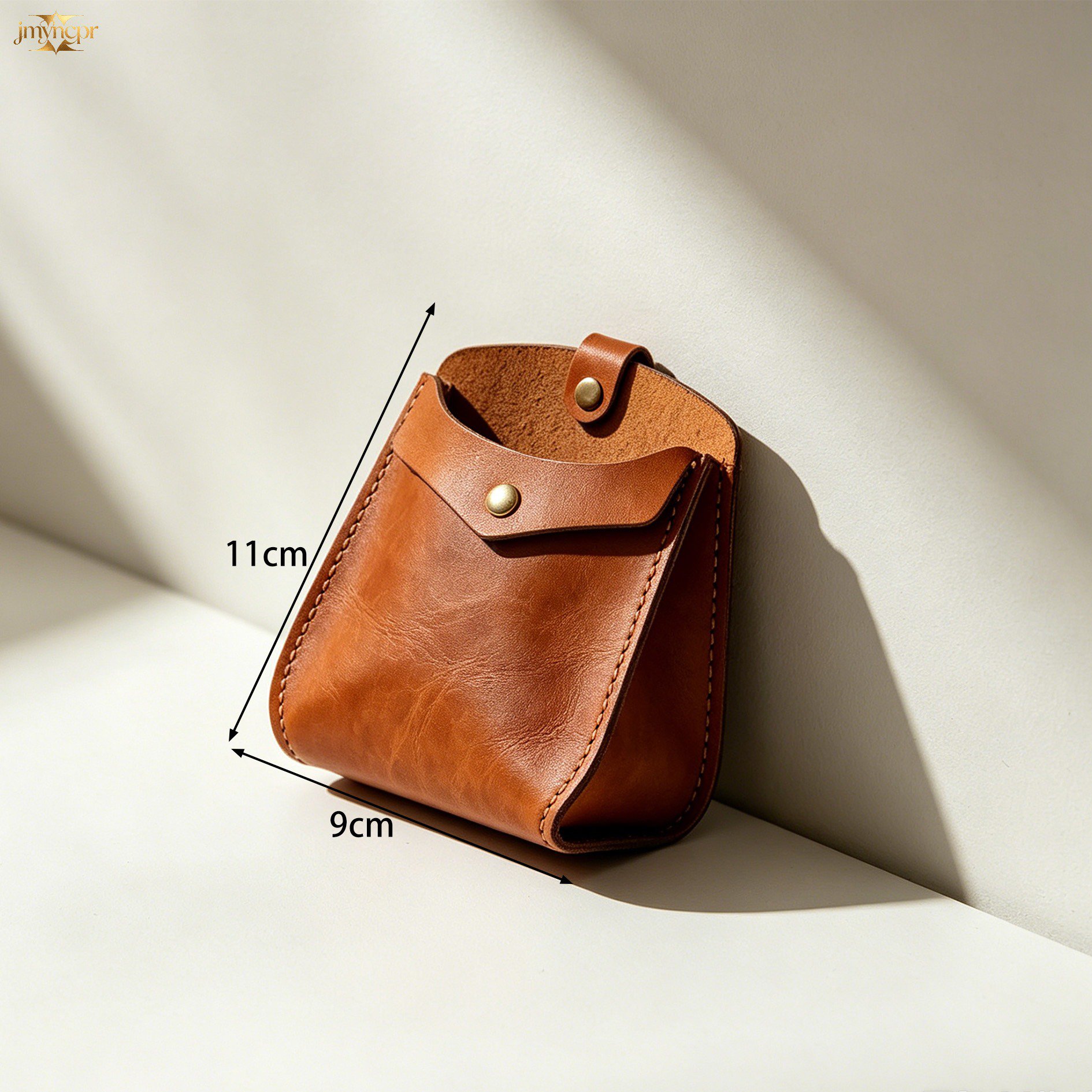 Set of 6 leather organizers for stylish home storage
