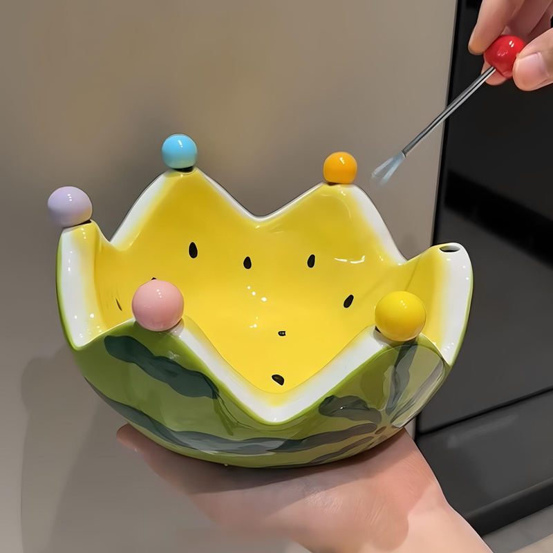 Cuencos y platos de cerámica con forma de sandía