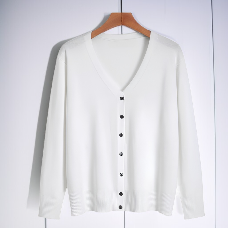 無地ニットカーディガンのディテール