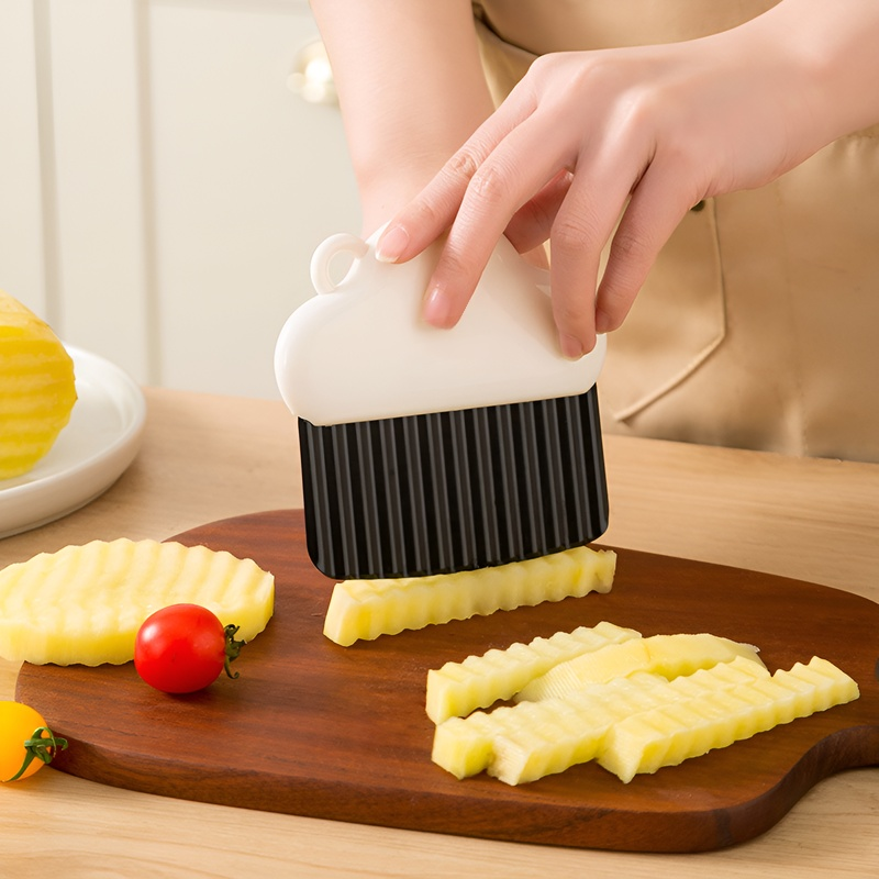 家庭用壁掛け収納：おしゃれなスライスツール