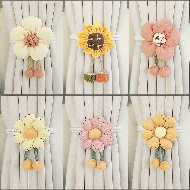 Easy-to-install floral curtain holders