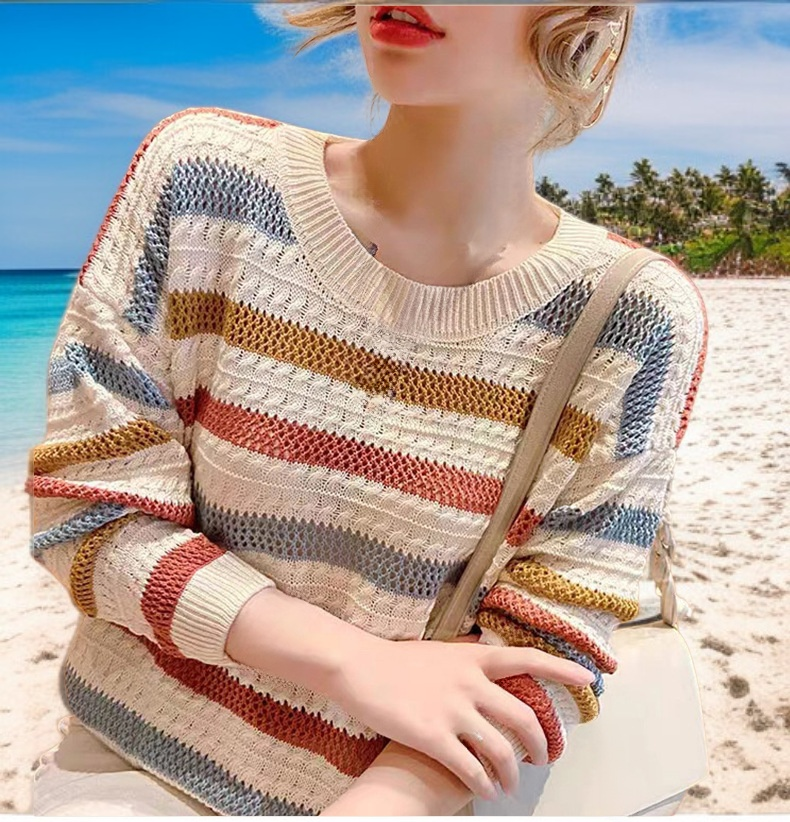 秋冬コーデにぴったりなストライプセーター