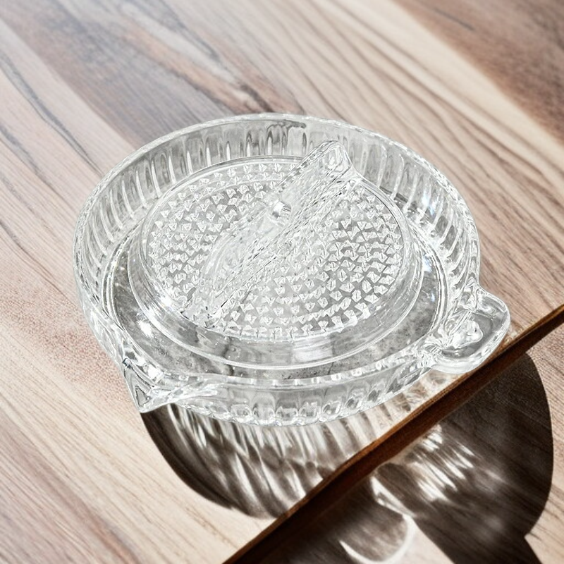 مبشرة يدوية للثوم والزنجبيل