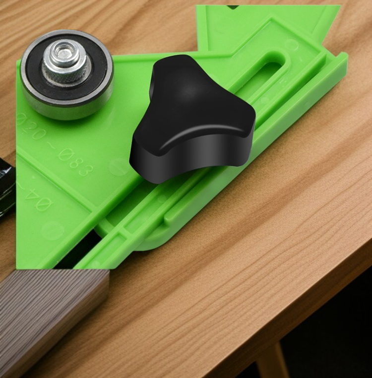 드릴과 함께 사용하는 위치추적기 보조공구