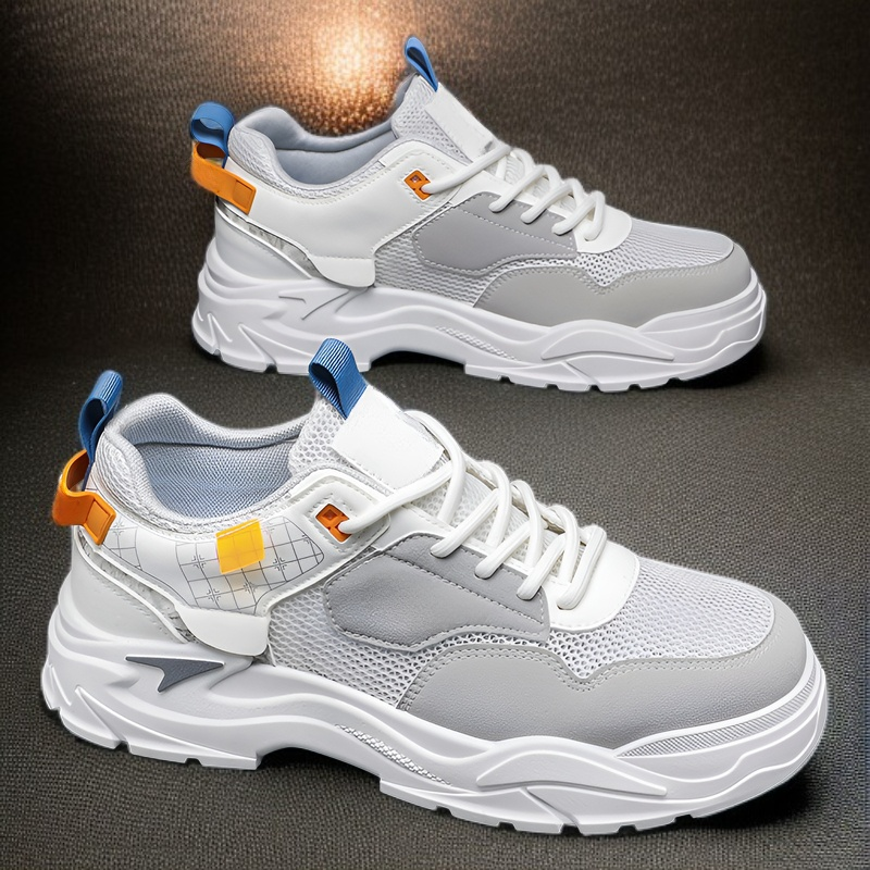 運動靴とカジュアルシューズ