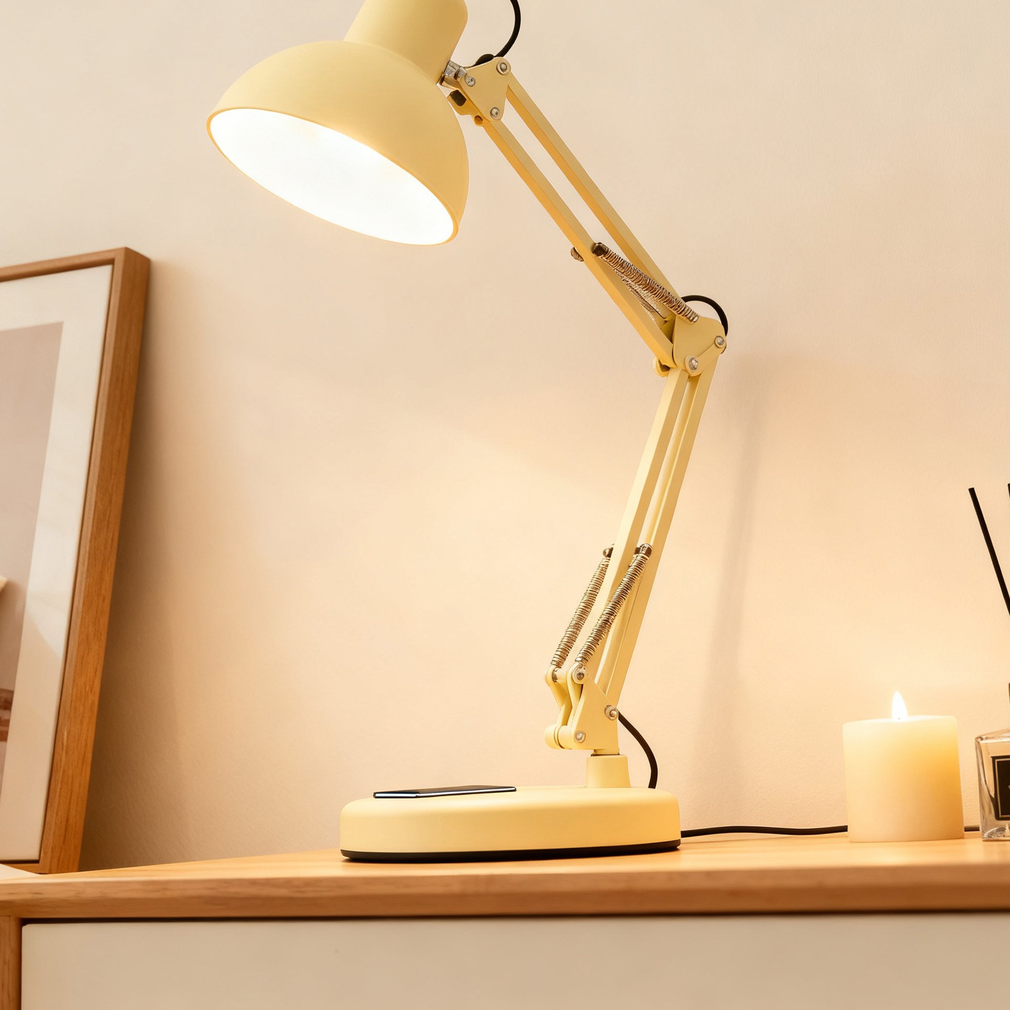 โคมไฟตั้งโต๊ะโลหะปรับระดับแสง สำหรับบ้านสมัยใหม่
