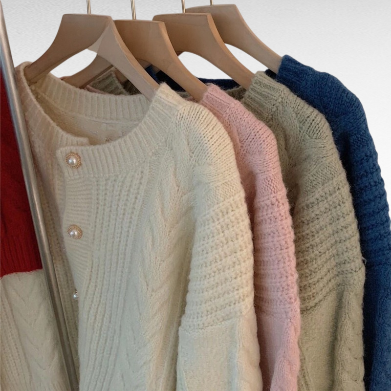 كارديجان نسائي بتصميم بلون واحد وياقة