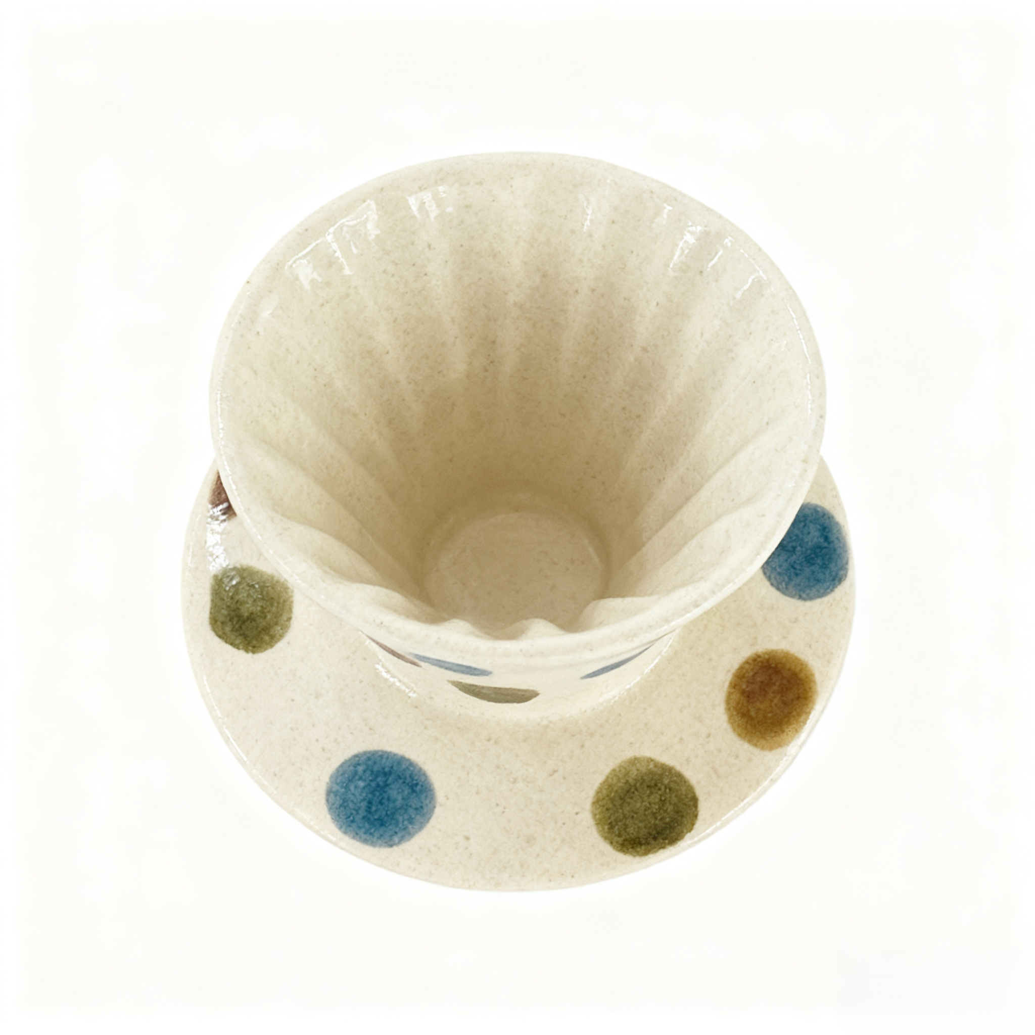 세련된 레트로 감성이 느껴지는 다채로운 물방울 무늬 핸드조각 세라믹 커피컵