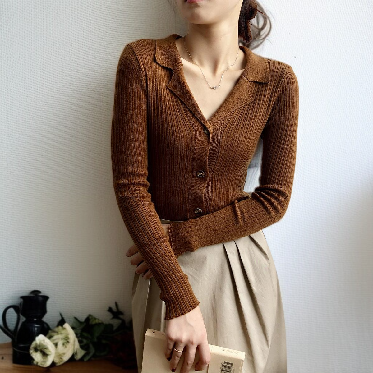 카디건 여자 카디건 슬림 솔리드 니트 스웨터 긴팔 이너 니트 날씬해 보이는 니트 니트 정장넥 긴팔 레깅스