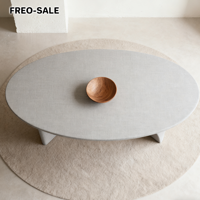 고급스러운 원목 타원형 테이블 디자인