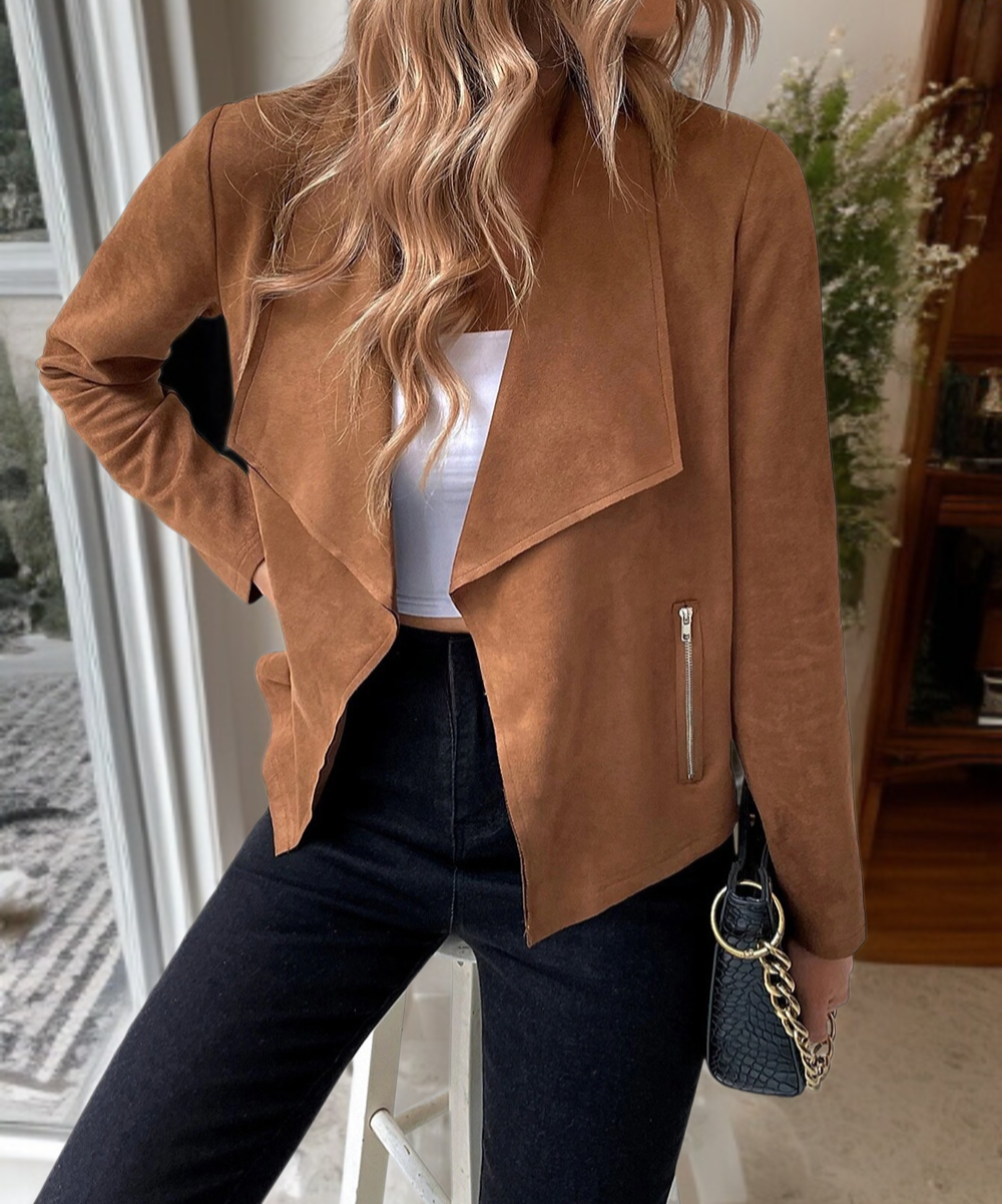 Women's jacket with stylish fur collar and tailored fit