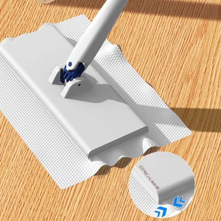 Kleiner Wischmopp für das Gesichtstuch