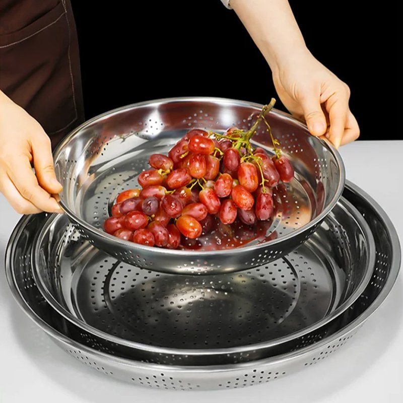 Multi functional circular steaming tray