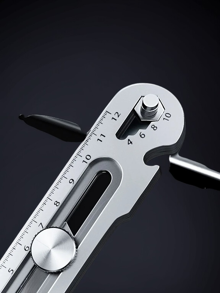 Multifunctional utility knife for home and outdoor activities