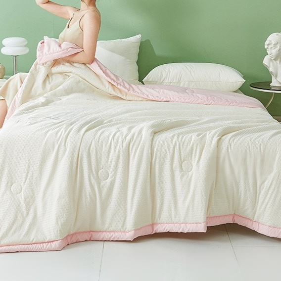 가볍고 시원한 여름용 이불