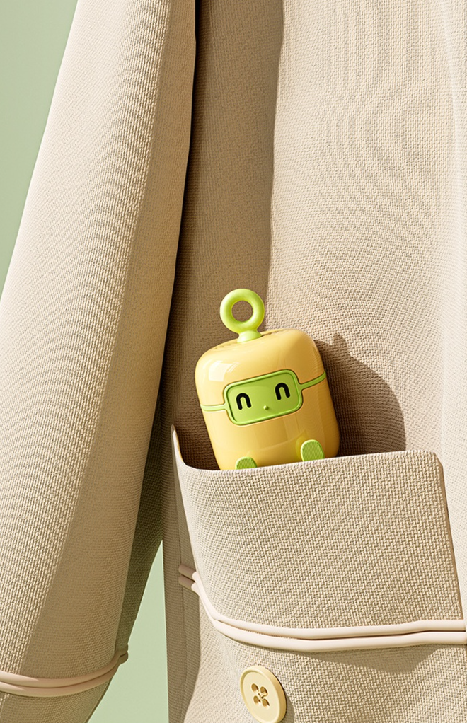 가방에 휴대하기 좋은 롤러 브러시