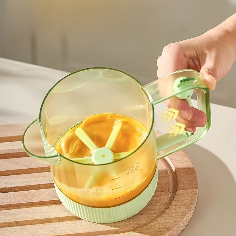 計量カップ、ハンドヘルド泡立て器、ボウル