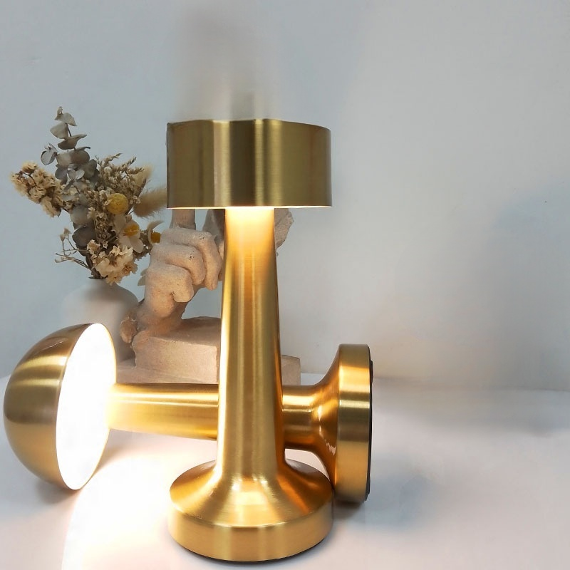 Lámpara de escritorio mini recargable