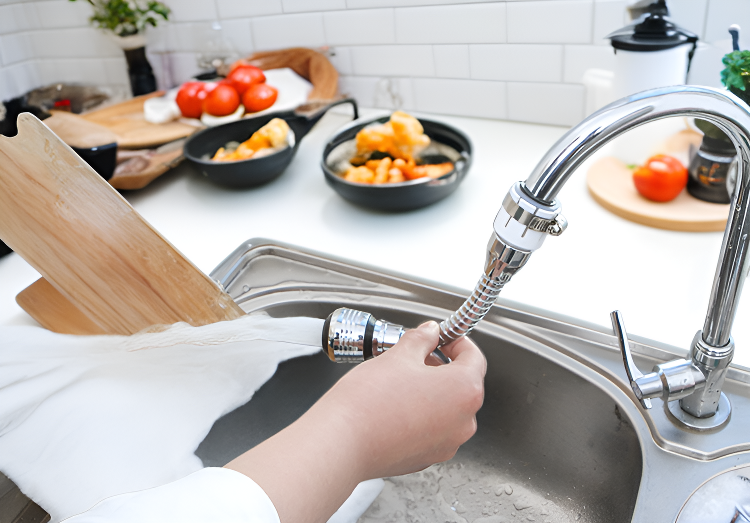 Wasserhahnverlängerung passt auf jeden Standardwasserhahn