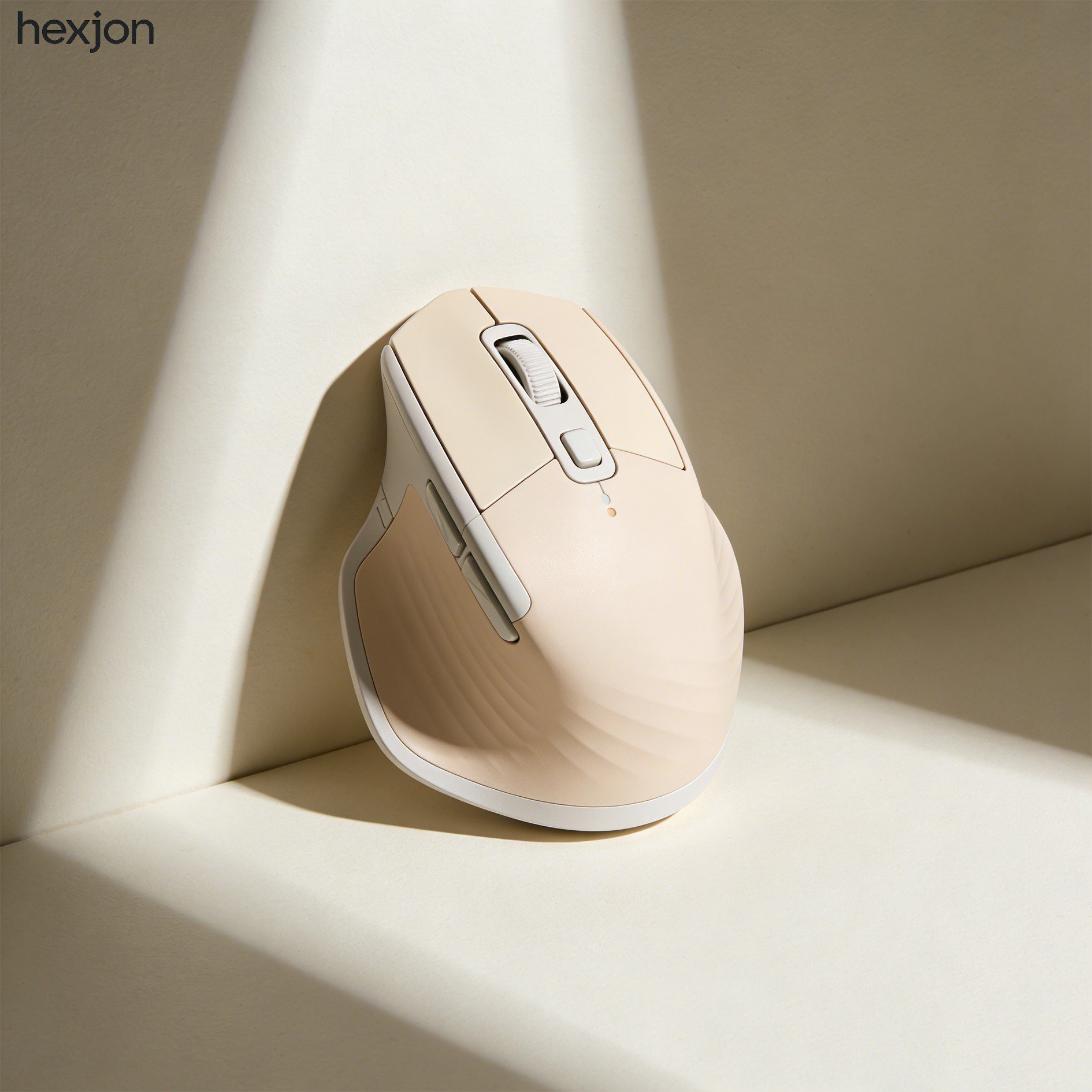 垂直マウスの正面写真