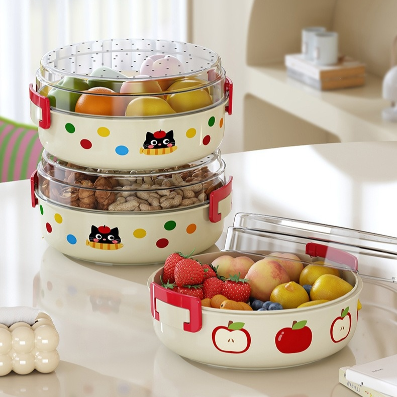 뚜껑이 있어 신선함을 유지하는 과일 보관함