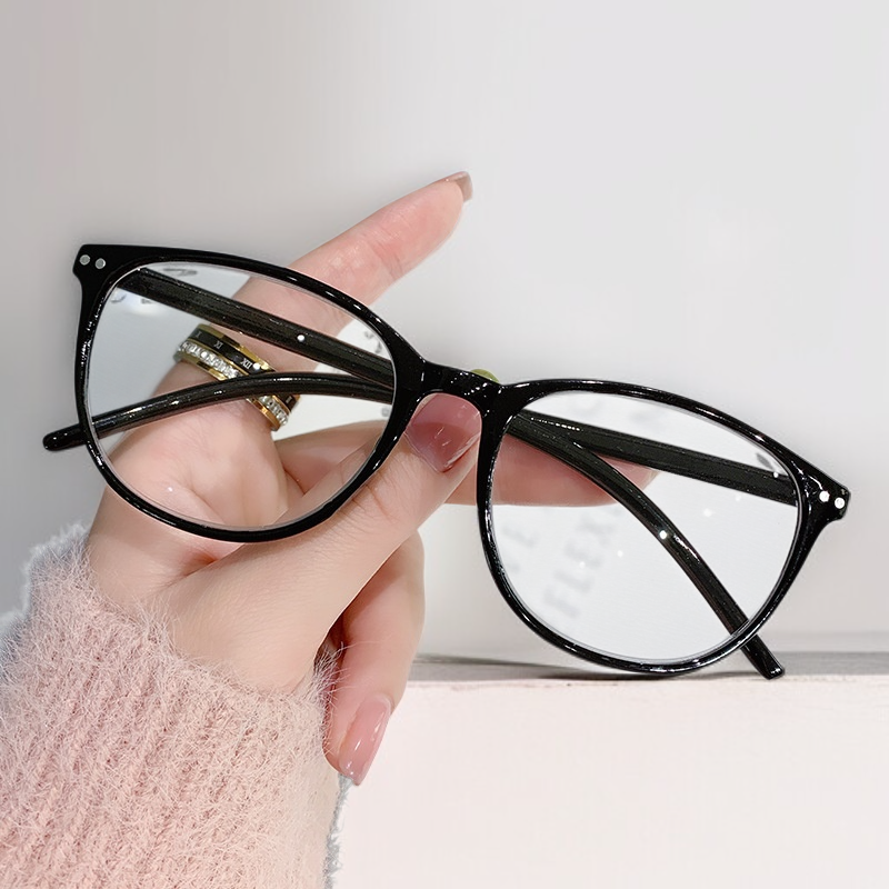 แว่นอ่านหนังสือดีไซน์เก๋ ป้องกันแสงสีฟ้า