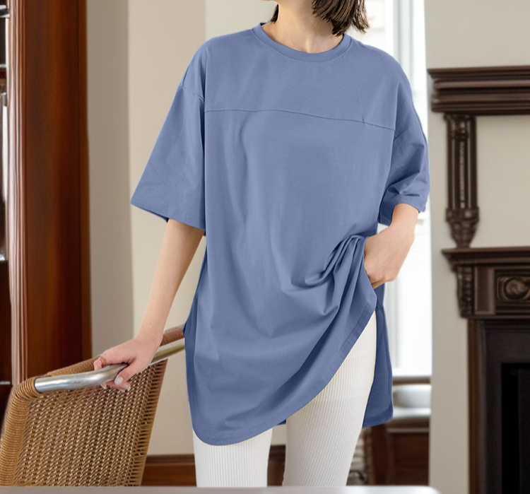 Ropa de trabajo mujer: blusa cuello redondo