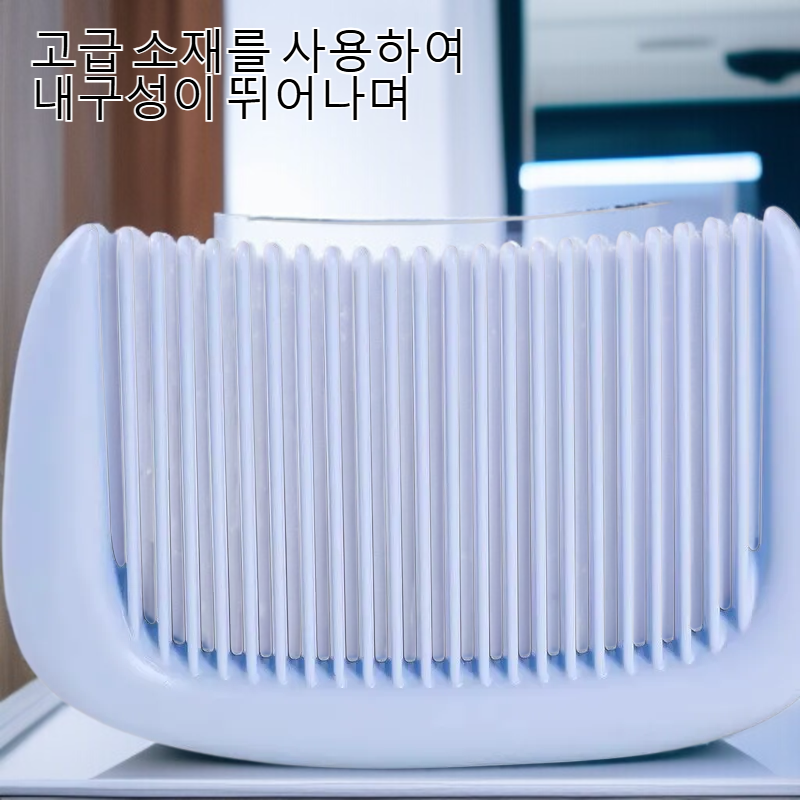 곱슬거림 없이 부드럽게 빗질하는 여성