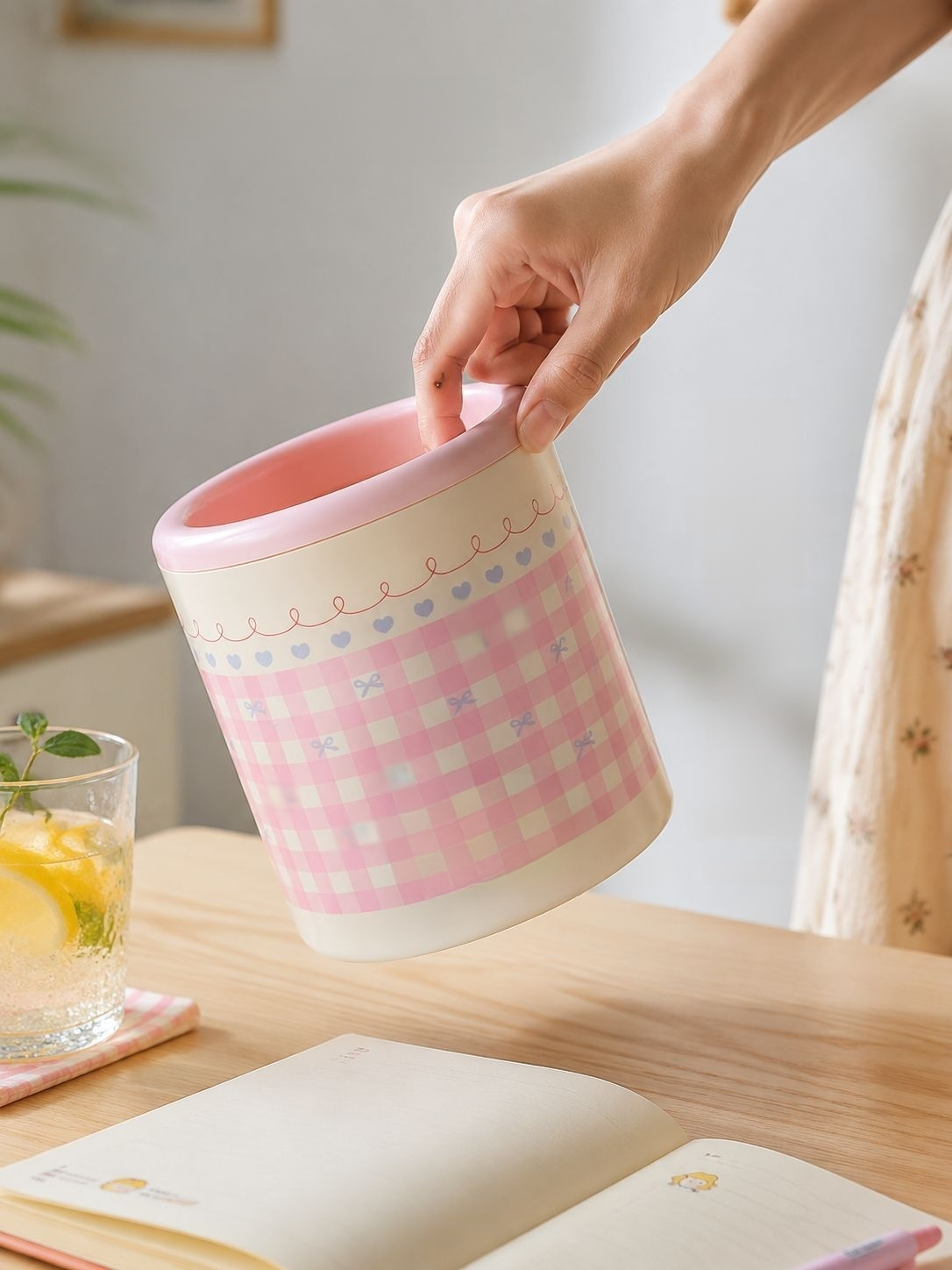 Organizador y papelera para tu escritorio