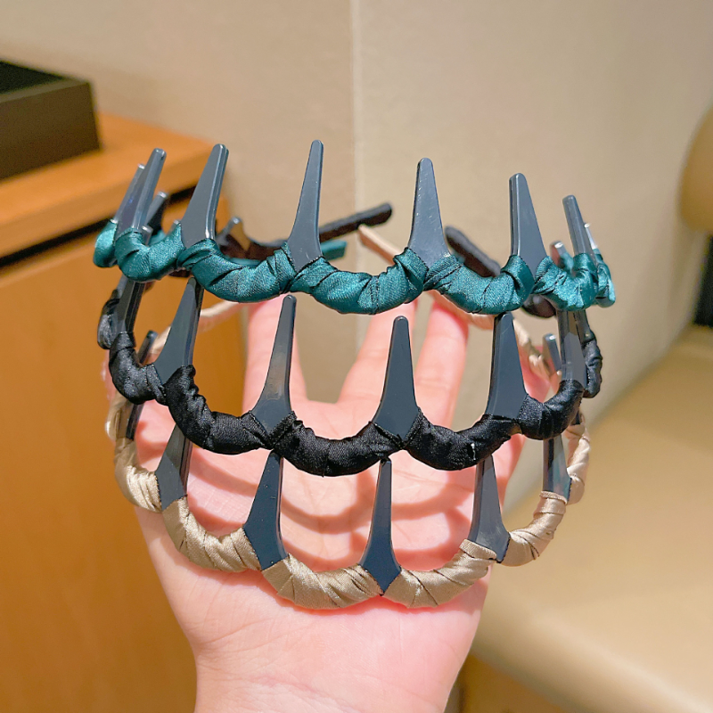 ที่คาดผมทรงสูงฟูฟ่องมีเท็กซ์เจอร์