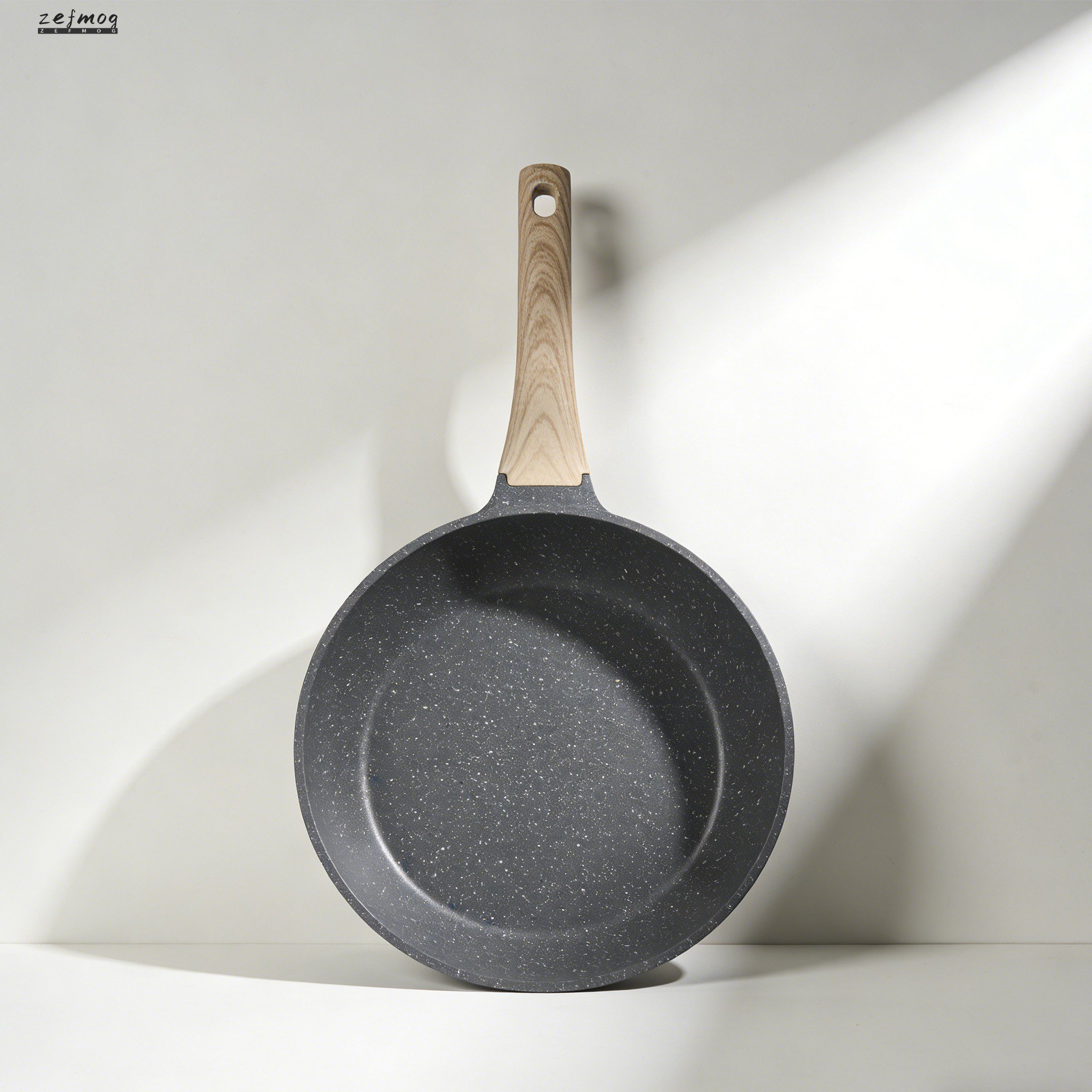 多機能フライパン