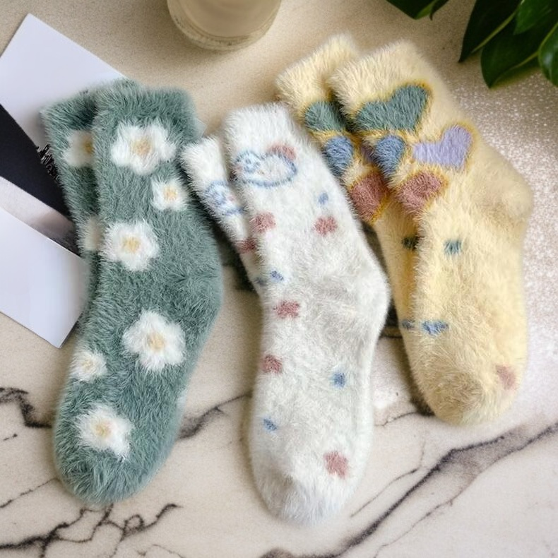 水貂絨柔軟材質襪子近拍