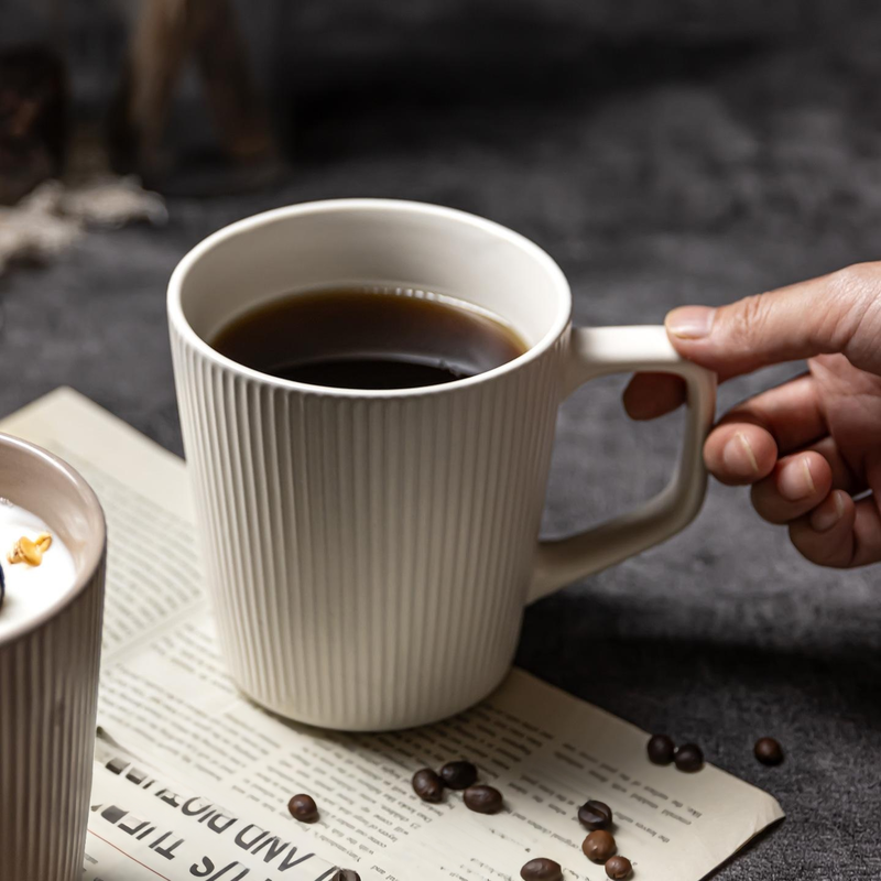 Home Use Large Capacity Embossed Ceramic Coffee Cup Water Cup