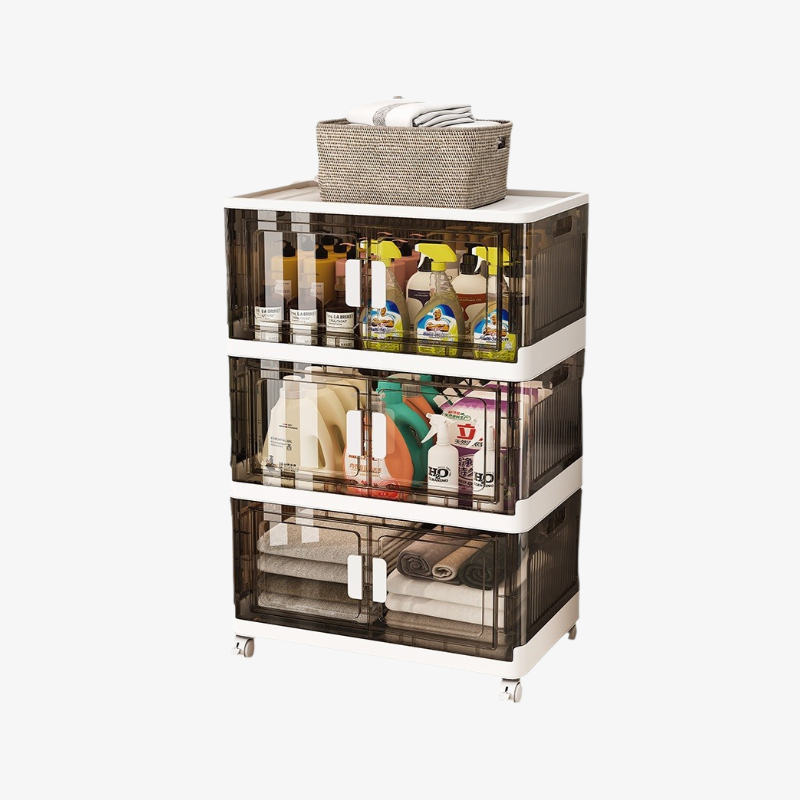 Detalle del cajón abierto con snacks variados