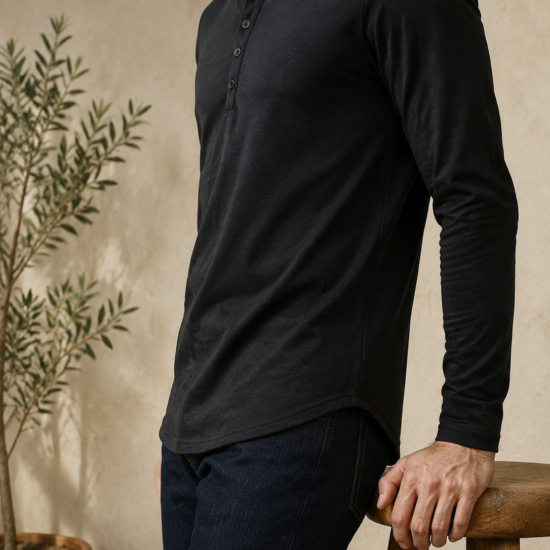 トレンドの着回し長袖Tシャツ