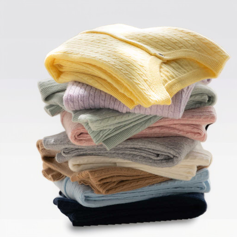 ケーブルニットカーディガン