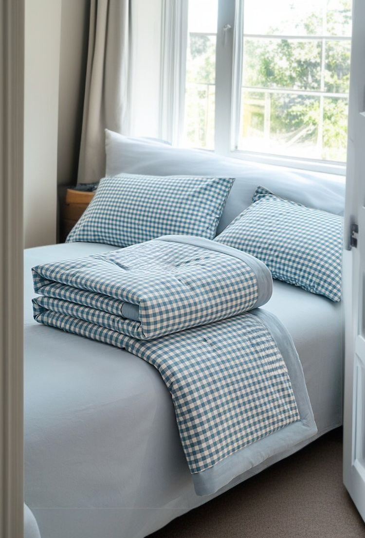 Lightweight spring autumn cotton comforter